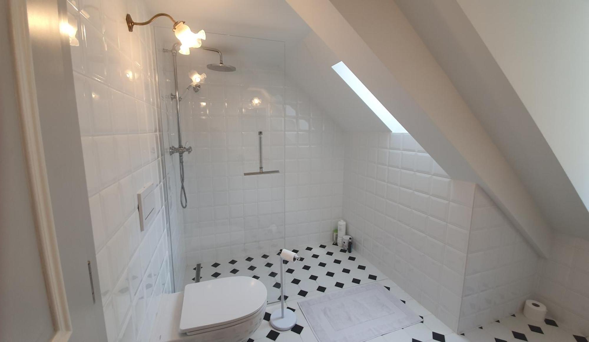 Hotel Le Faubourg 29 Neuchâtel Esterno foto